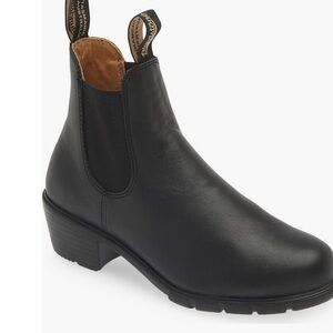 Blundstone Heeled Boots Size 8 US